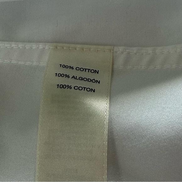 Chico's White tailored long sleeve button up no iron Blouse size 0 small medium - Picture 10 of 16